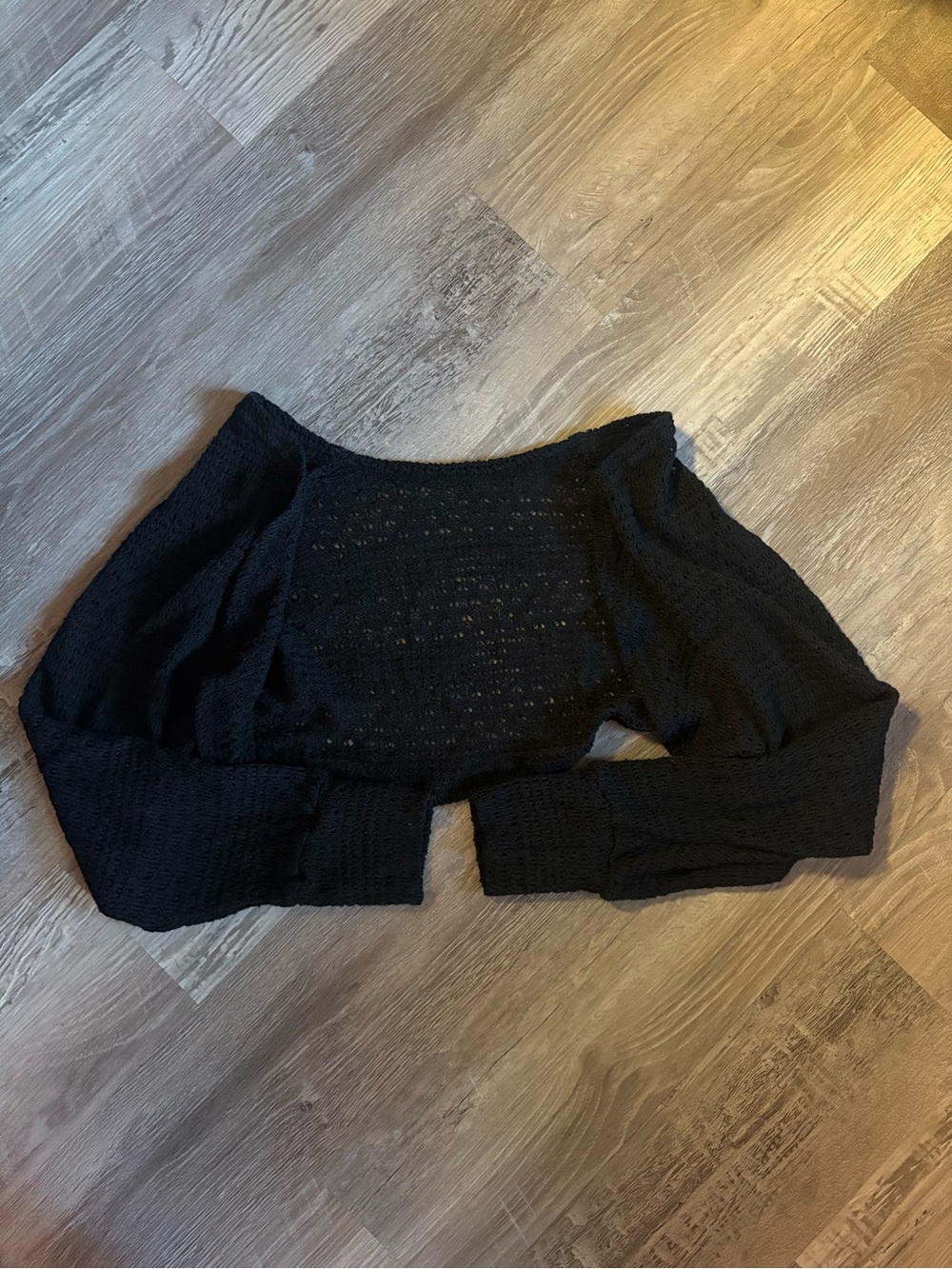 Dazy Women’s Black Cropped Open Knit Cotton Long Sleeve Sweater, Size L Regular
